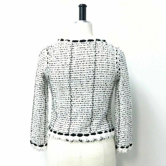 CHANEL Short length sequins 05P Women's jacket White x Black tweed P2541… - Picture 2 of 5